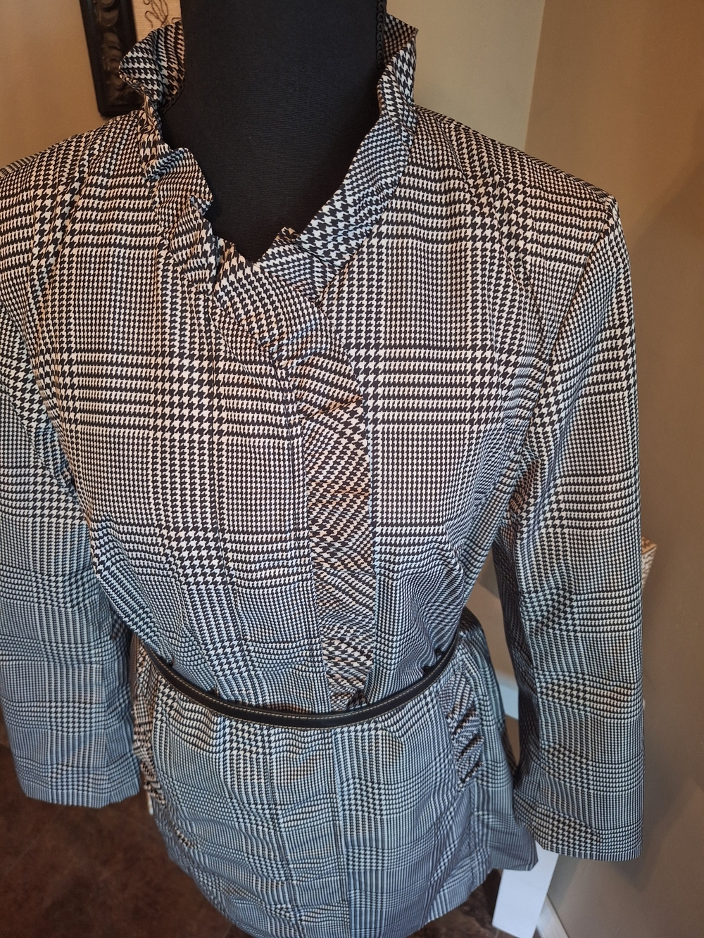 Talbots Glen Plaid Rain Coat Ruffled Black & White Sz 10